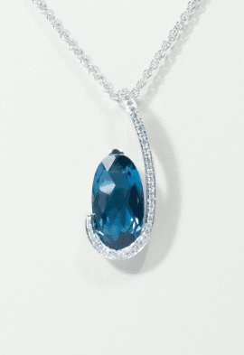 14k white gold pendant set